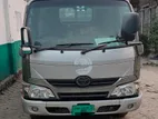 Toyota DYNA 2016