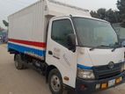 Toyota DYNA Cavered Van 2015