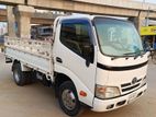 Toyota DYNA Pickup 2013