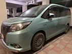 Toyota Esquire 2015