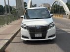 Toyota Esquire 2015