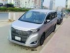 Toyota Esquire 2018