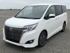 Toyota Esquire 2020