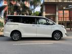 Toyota Esquire Advance Gi Premium 2018