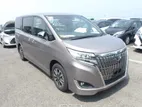 Toyota Esquire Gi Brown R/34000 km 2020