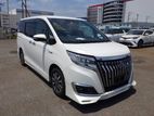 Toyota Esquire GI HYB. LUXEL GRILL 2019