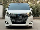 Toyota Esquire GI HYBRID 2018
