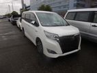 Toyota Esquire GI HYBRID PEARL 2020