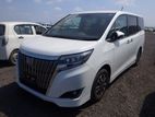 Toyota Esquire GI Pearl 3.5/102k km 2019
