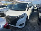 Toyota Esquire GI Pearl R/49k km 2021