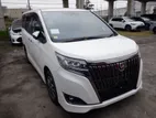 Toyota Esquire GI PREM, NON-HYBRID 2020