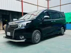Toyota Esquire gi premium 2017