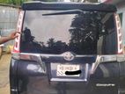 Toyota Esquire Gi premium 2018
