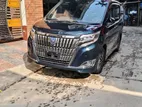 Toyota Esquire GI PREMIUM. 2020