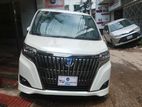 Toyota Esquire GI PREMIUM-HV-PKG 2020