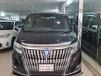 Toyota Esquire Gi premium Hybrid 2017
