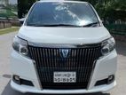 Toyota Esquire Gi premium Hybrid 2017