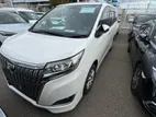 Toyota Esquire GI. PREMIUM NON HY 2020