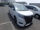 Toyota Esquire Gi Premium (P-4.5) 2019