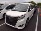 Toyota Esquire GI PREMIUM PEARL 2020