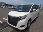 Toyota Esquire GI PREMUM HYBRID 4.5 2021