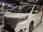 Toyota Esquire GI Prium Brwn sit 2020