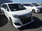 Toyota Esquire Gi PRM Luxel Grill 2020
