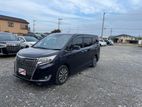 Toyota Esquire GI SUNROOF & 8 SEAT 2018