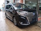 Toyota Esquire HV GI PREMIUM PUSH 2020