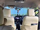 Toyota Esquire Hybrid 2015