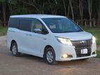 Toyota Esquire Hybrid 2015