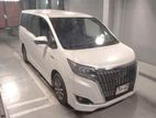Toyota Esquire hybrid 2020