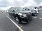 Toyota Esquire Hybrid Gi Premium 2021