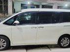 Toyota Esquire Noah square 2014