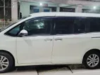 Toyota Esquire Noah square 2014