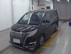 Toyota Esquire Sunroof. trd 2020