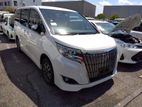 Toyota Esquire xi 2020