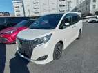 Toyota Esquire Xi package 2020