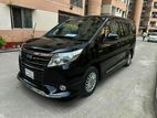 Toyota Esquire XI PREMIUM 2014