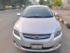 Toyota Fielder . 2010