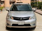 Toyota Fielder . 2012