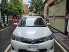 Toyota Fielder . 2013