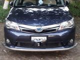 Toyota Fielder . 2013