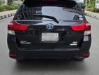 Toyota Fielder hybrid 2017