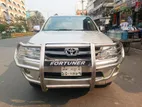 Toyota Fortuner 27 V 2008