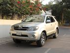 Toyota Fortuner 7 Seat 4WD 2006