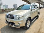Toyota Fortuner 7 Seater VVTi 4X4 2012