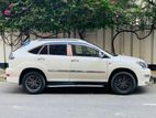 Toyota Harrier . 2004