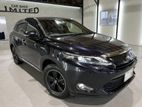 Toyota Harrier . 2017