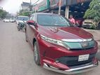 Toyota Harrier . 2018